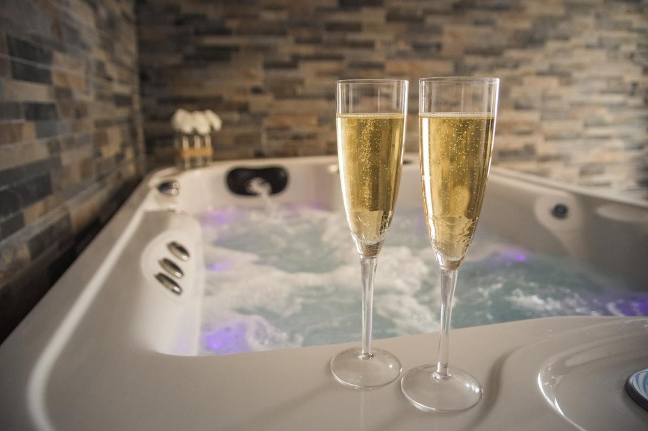 Suite Avec Jacuzzi Privatif Barcares Plage 乐巴凯尔斯 外观 照片