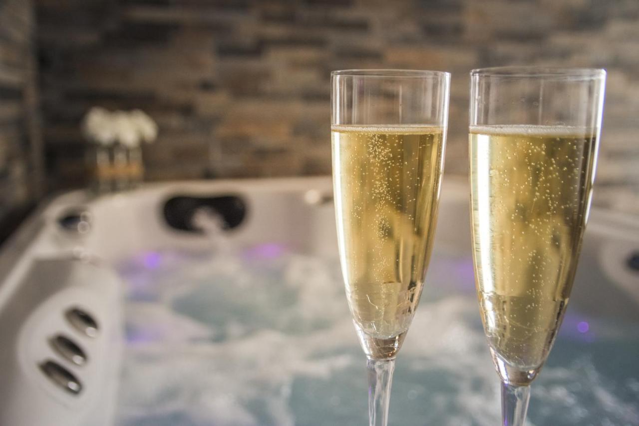Suite Avec Jacuzzi Privatif Barcares Plage 乐巴凯尔斯 外观 照片